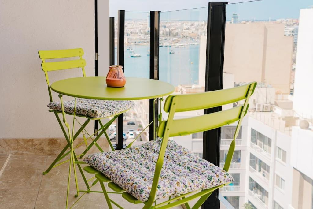 Sliema Main Street Luxury Suites 13 Esterno foto